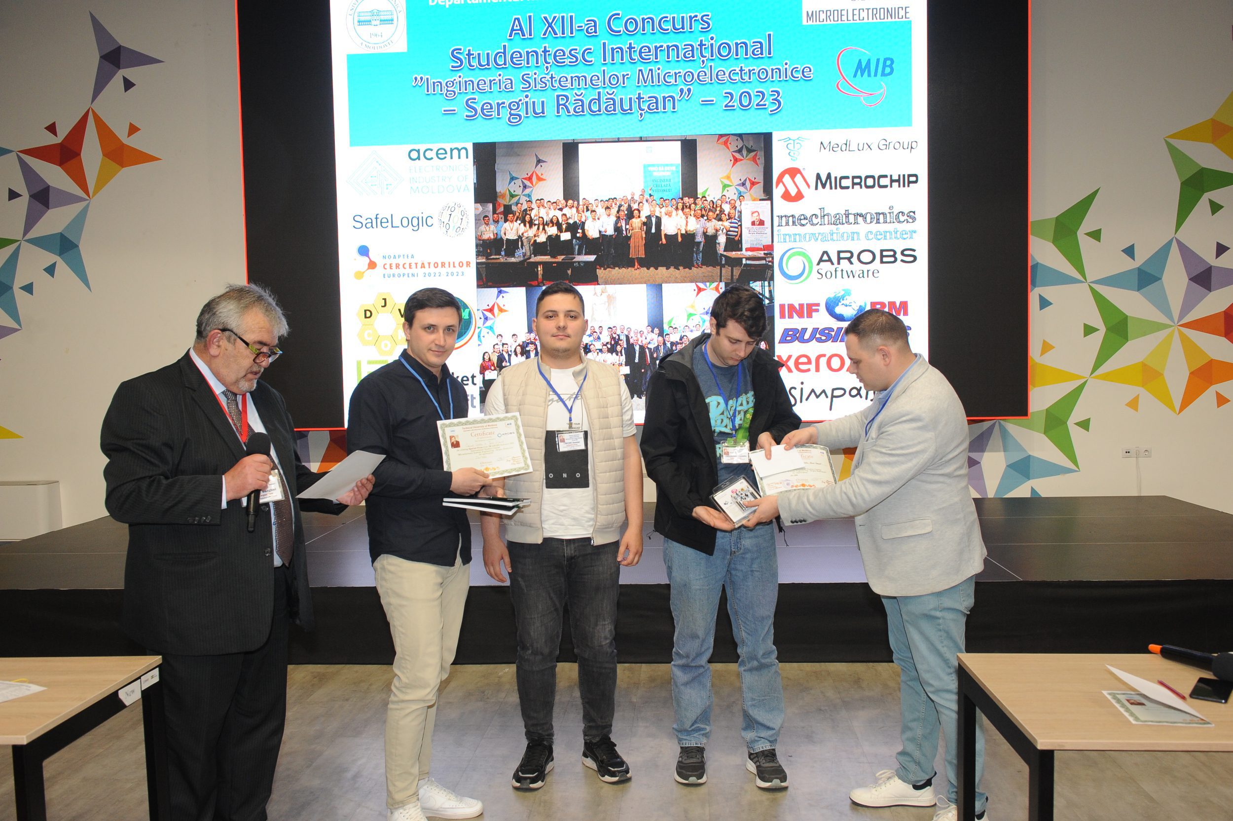 Receiving the 2nd Place award